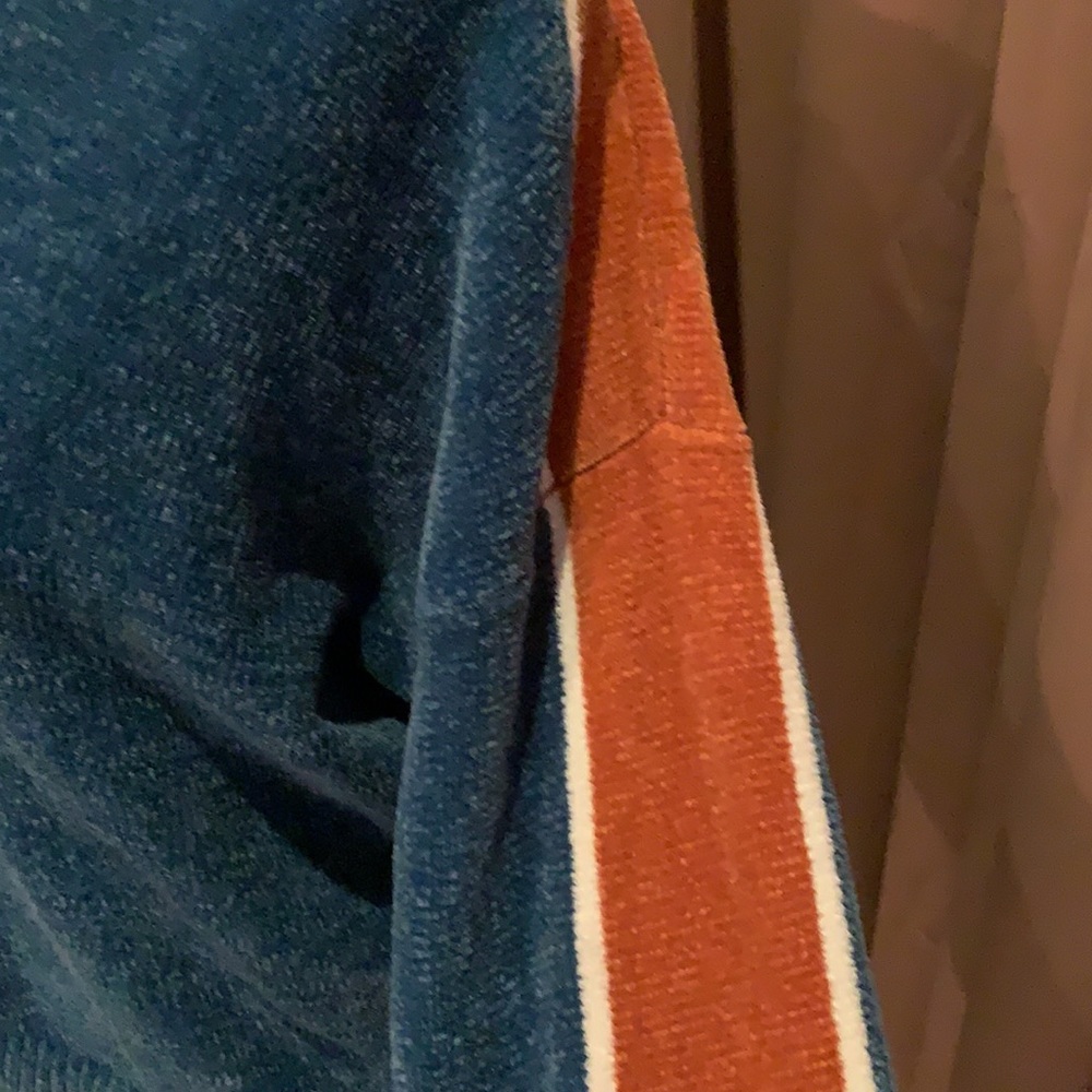UO Juno Velour half-zip sweater - Picture 4 of 7